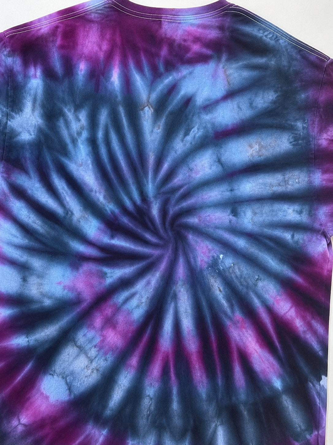 Nebula Rift Ice Dye Tee XL
