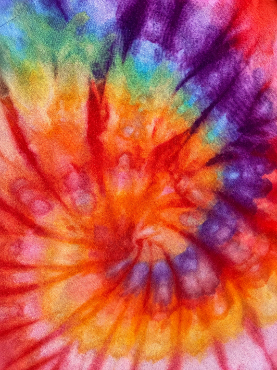 Great Barrier Bloom – Hand-Dyed Ice Dye Spiral T-Shirt | Large (L)