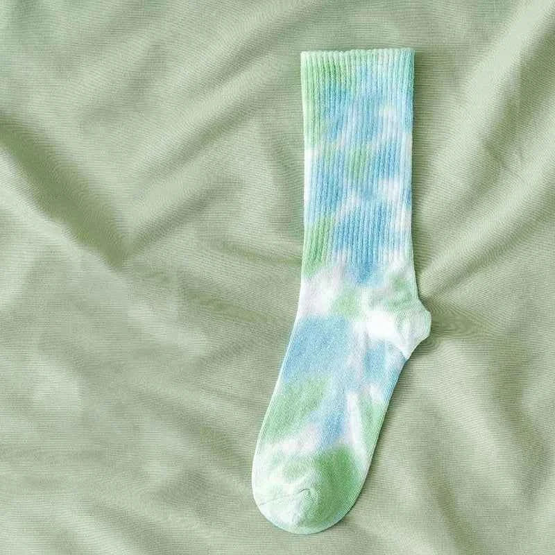 Tie-Dye High-Top Socks for Women and Men - Cotton Basketball and Skateboard Socks